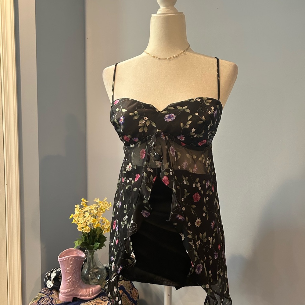 y2k vintage sheer floral ruffle top